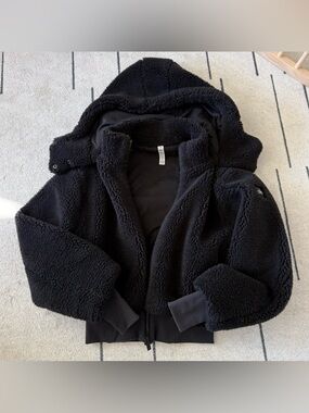 Alo Foxy Sherpa Jacket